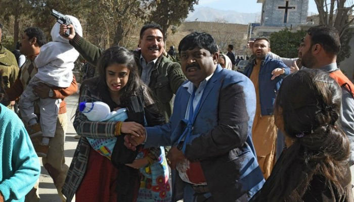 Λουτρό αίματος: Επίθεση καμικάζι σε εκκλησία στο Πακιστάν -8 νεκροί και 40 τραυματίες (βίντεο)